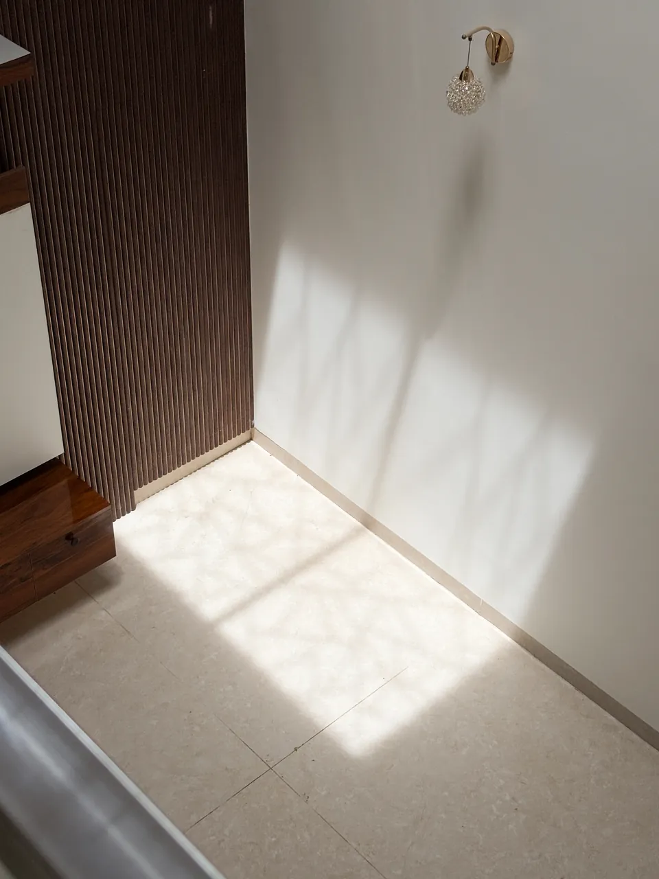 The Porthole House, living & light