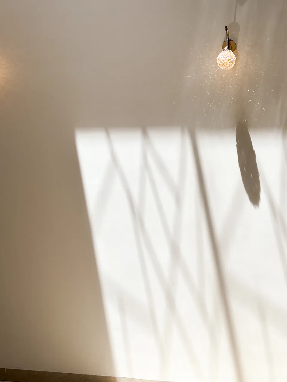 The Porthole House, living & light