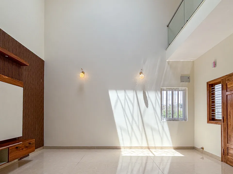 The Porthole House, living & light