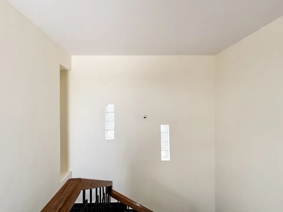 The Porthole House, staircase